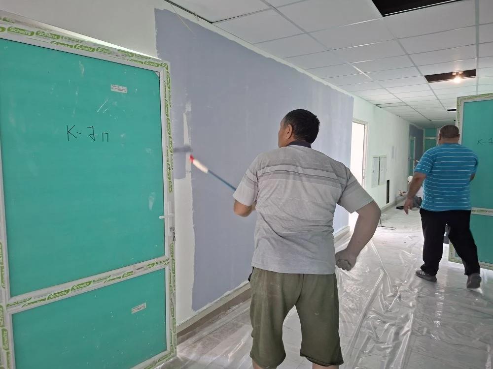 В Белинской больнице продолжается ремонт лечебного корпуса.